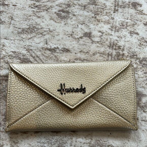 Harrods champagne, gold vegan leather wallet new without tags - Picture 1 of 6